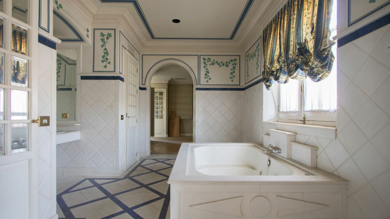 El cuarto de baño del palacete de la Palmera