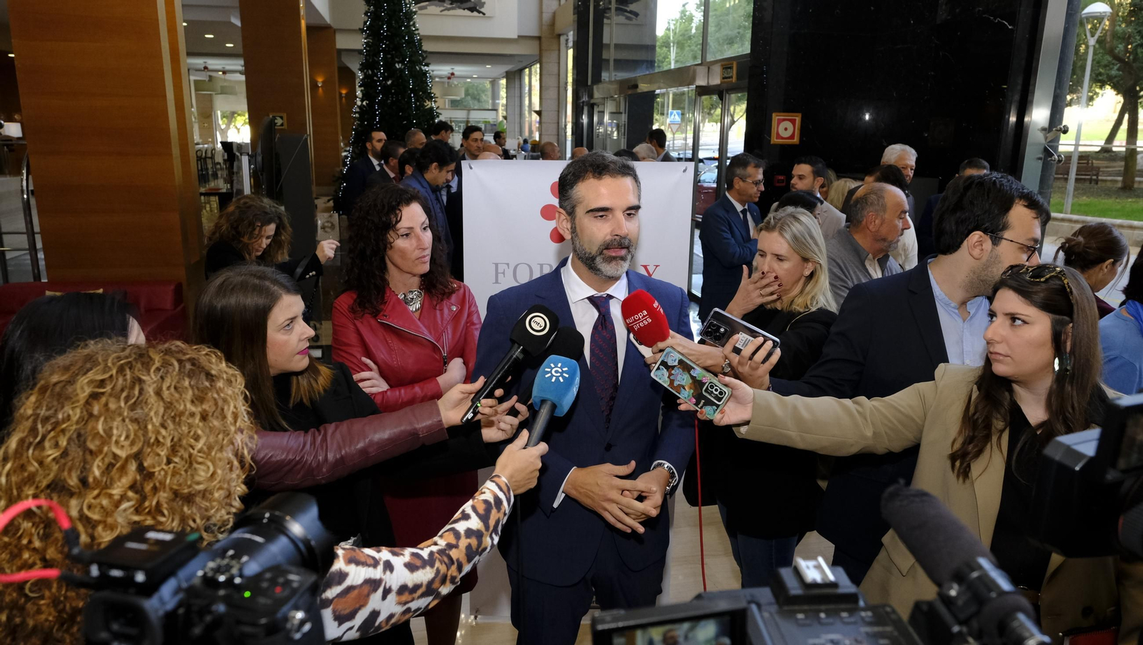 Foro Joly Andalucía-Sando, con el Consejero de Agricultura Ramón Fernández-Pacheco, en imágenes