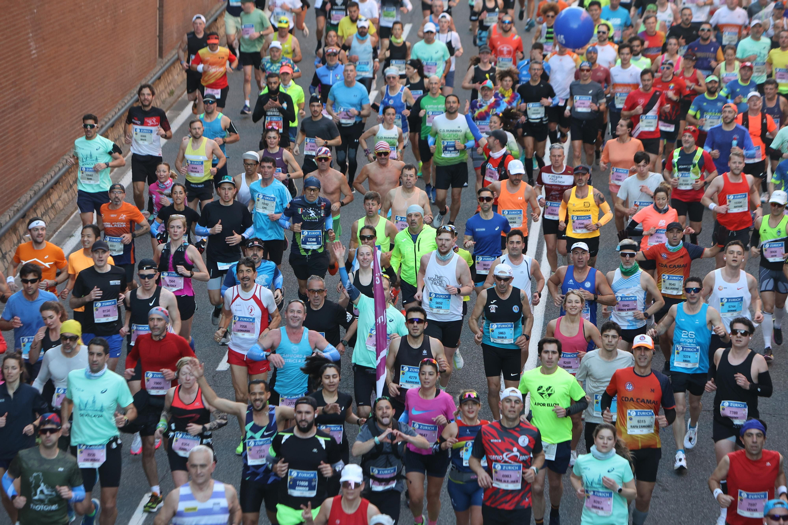 Búscate en la Zurich maratón de Sevilla