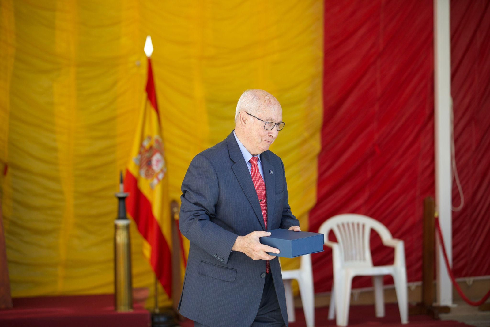 Todas las imágenes de la celebración del trigésimo aniversario de la creación de la Subdelegación de Defensa en Granada
