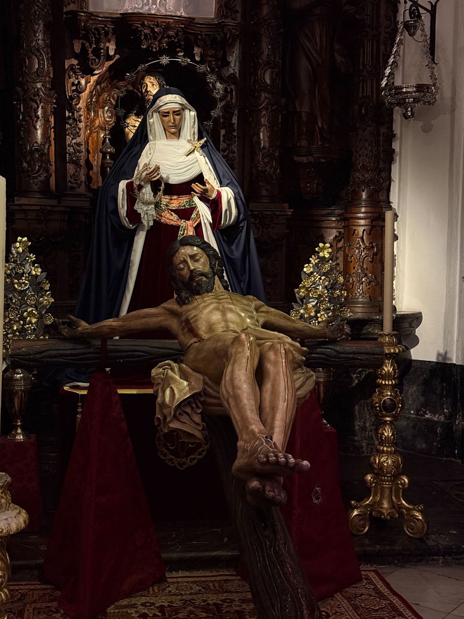 Las fotos del vía crucis de la hermandad de la Buena Muerte