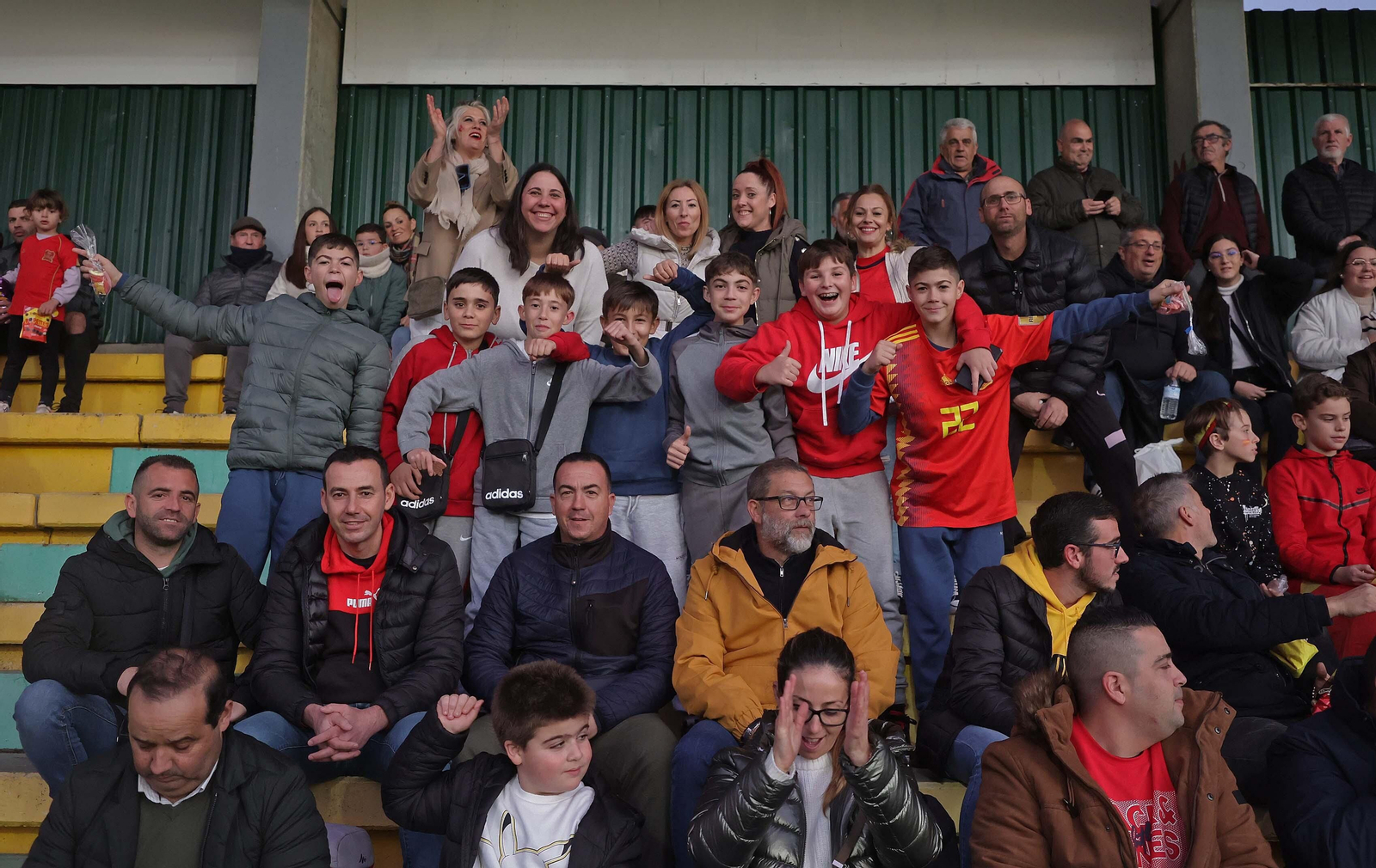 Búscate durante el España - Italia sub-17 celebrado en Los Barrios