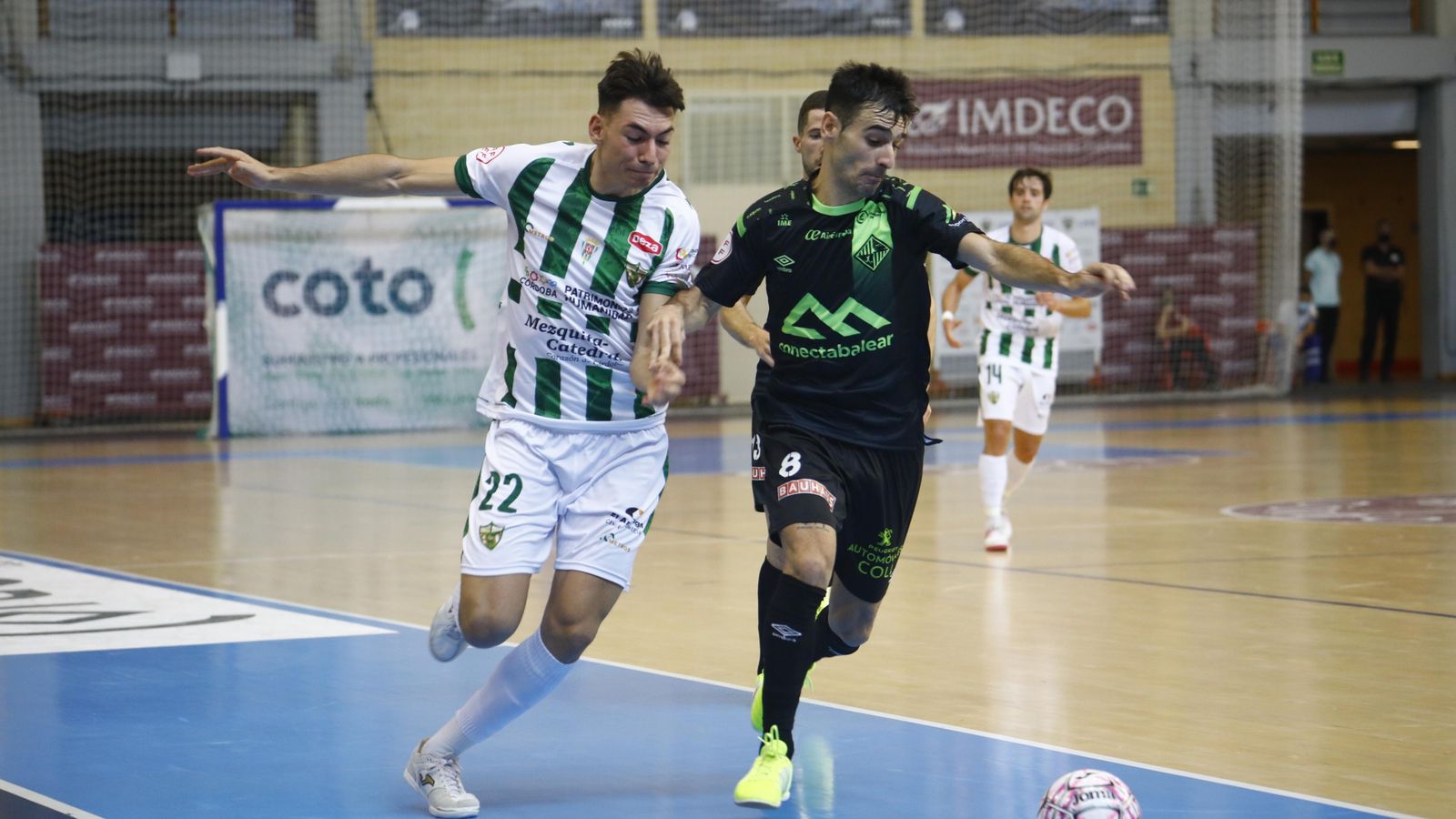 Ricardo pugna con Eloy Rojas.