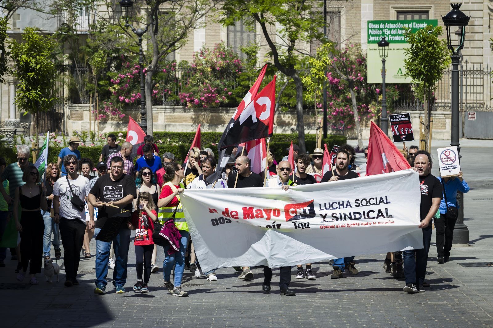 Manifestación del Primero de Mayo en Jerez bajo el lema 'Sobran los motivos'