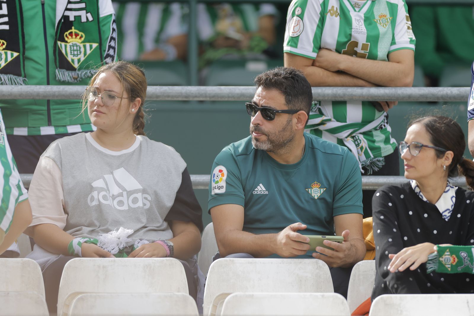 Búscate en las fotos del Betis-Osasuna
