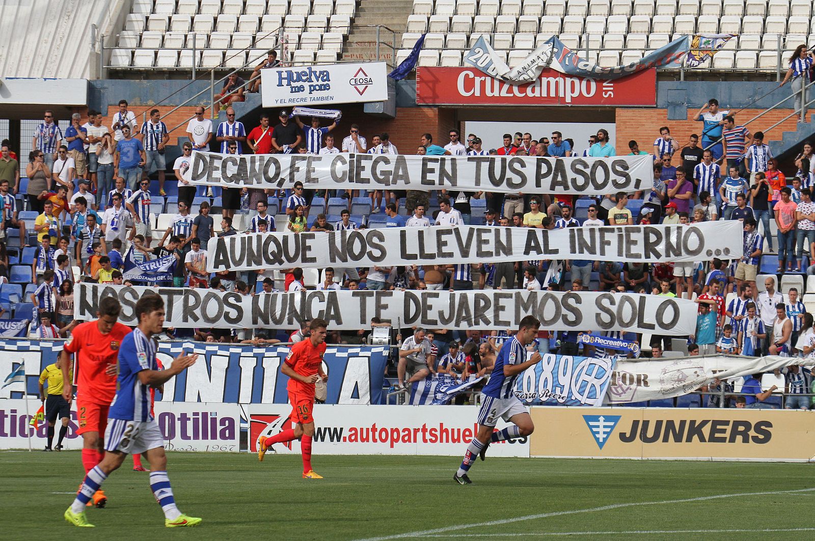 Mensaje de la grada de animación en el último partido en Segunda.