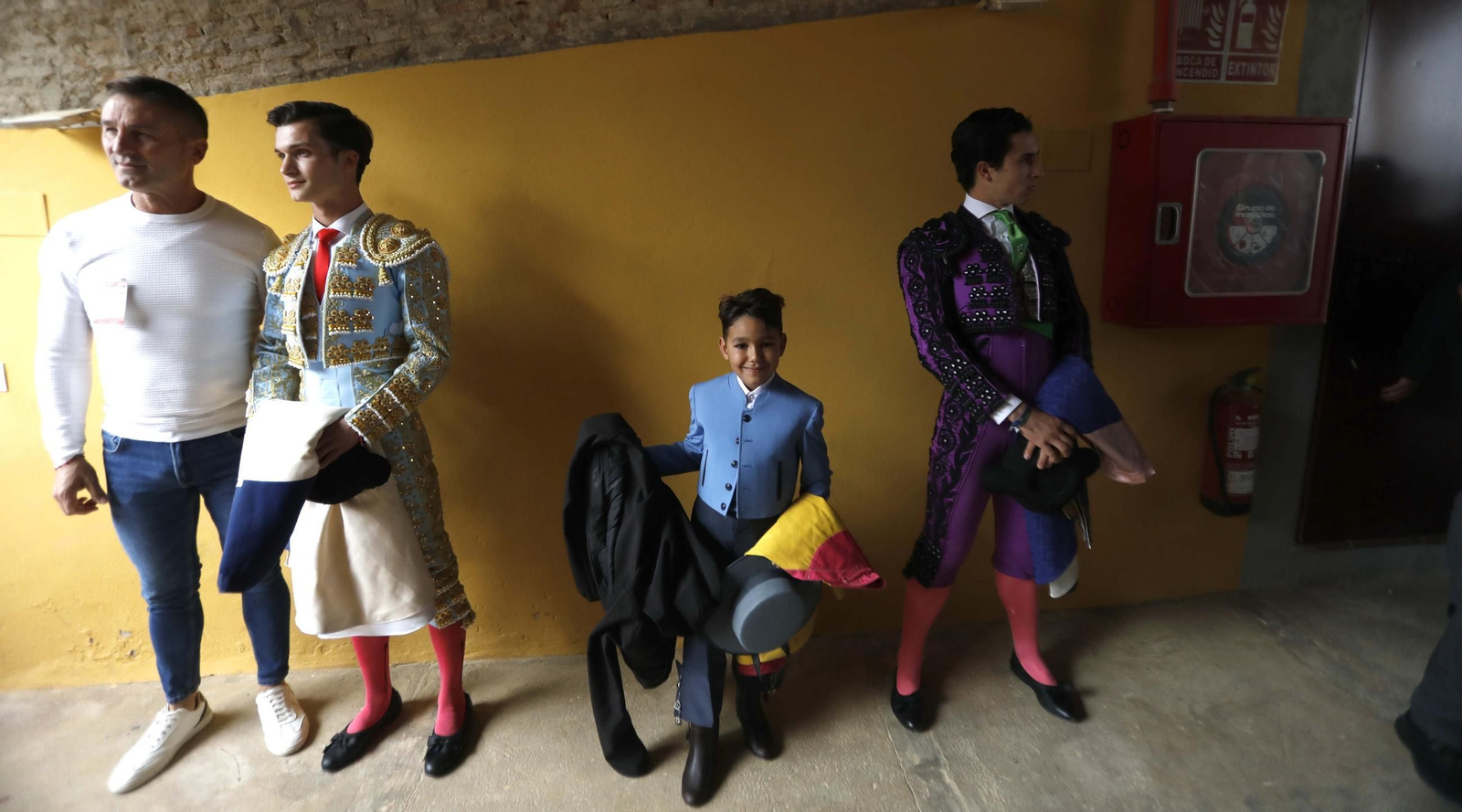 Las fotos de la novillada final de las escuelas taurinas de Cádiz, en La Línea