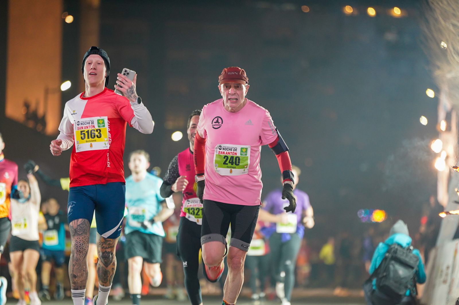 En imágenes: búscate en tu llegada a meta de la Carrera de San Antón 2026 (9)