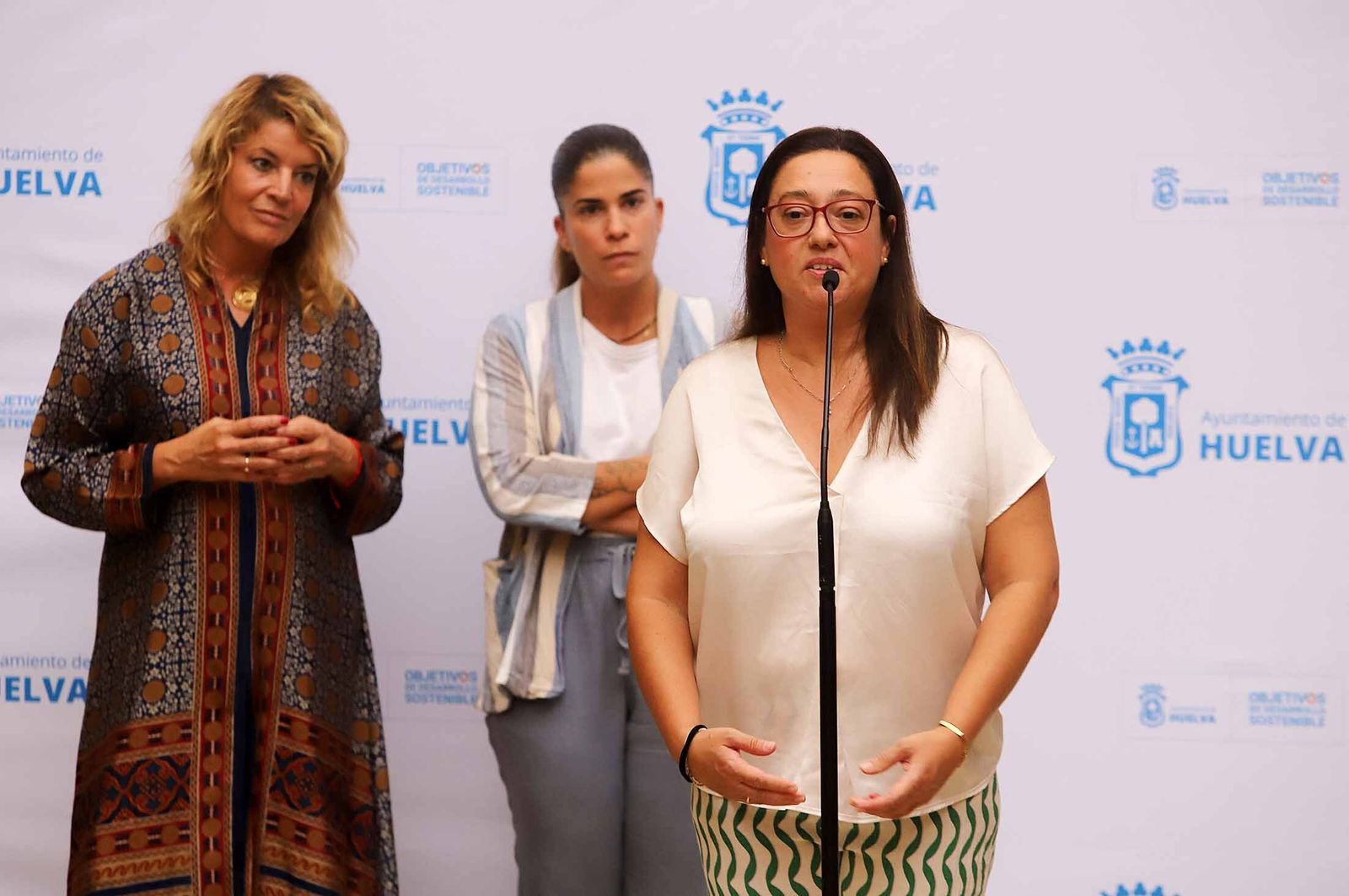 Recepción del Ayuntamiento al Sporting de Huelva, en imágenes