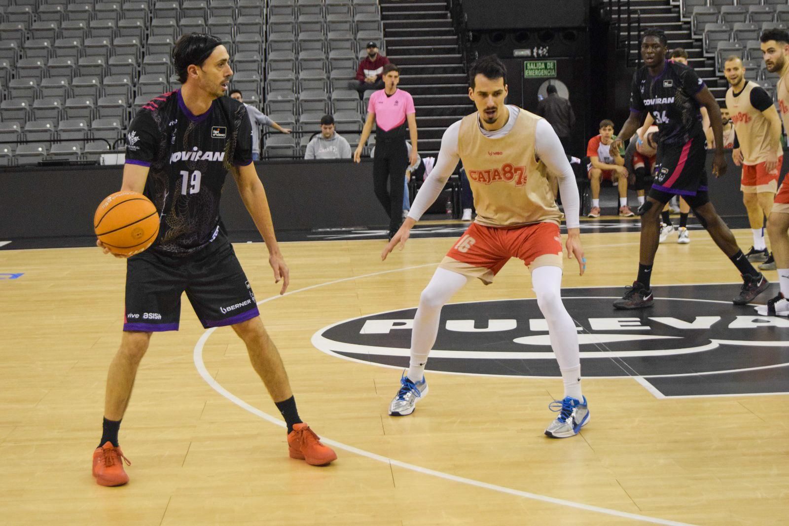 Un ataque del Covirán Granada en el amistoso de este jueves