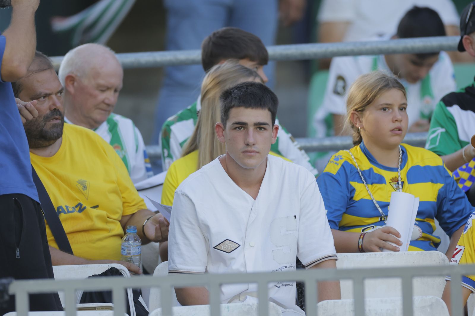 Búscate en las fotos del Betis-Cádiz