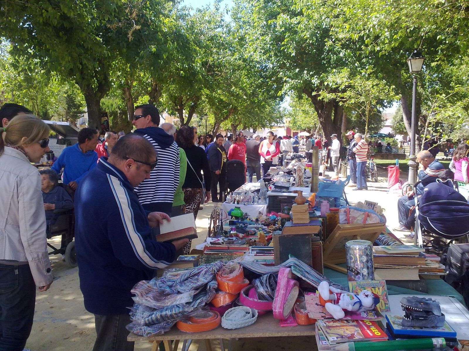 Mercadillo de antigüedades.