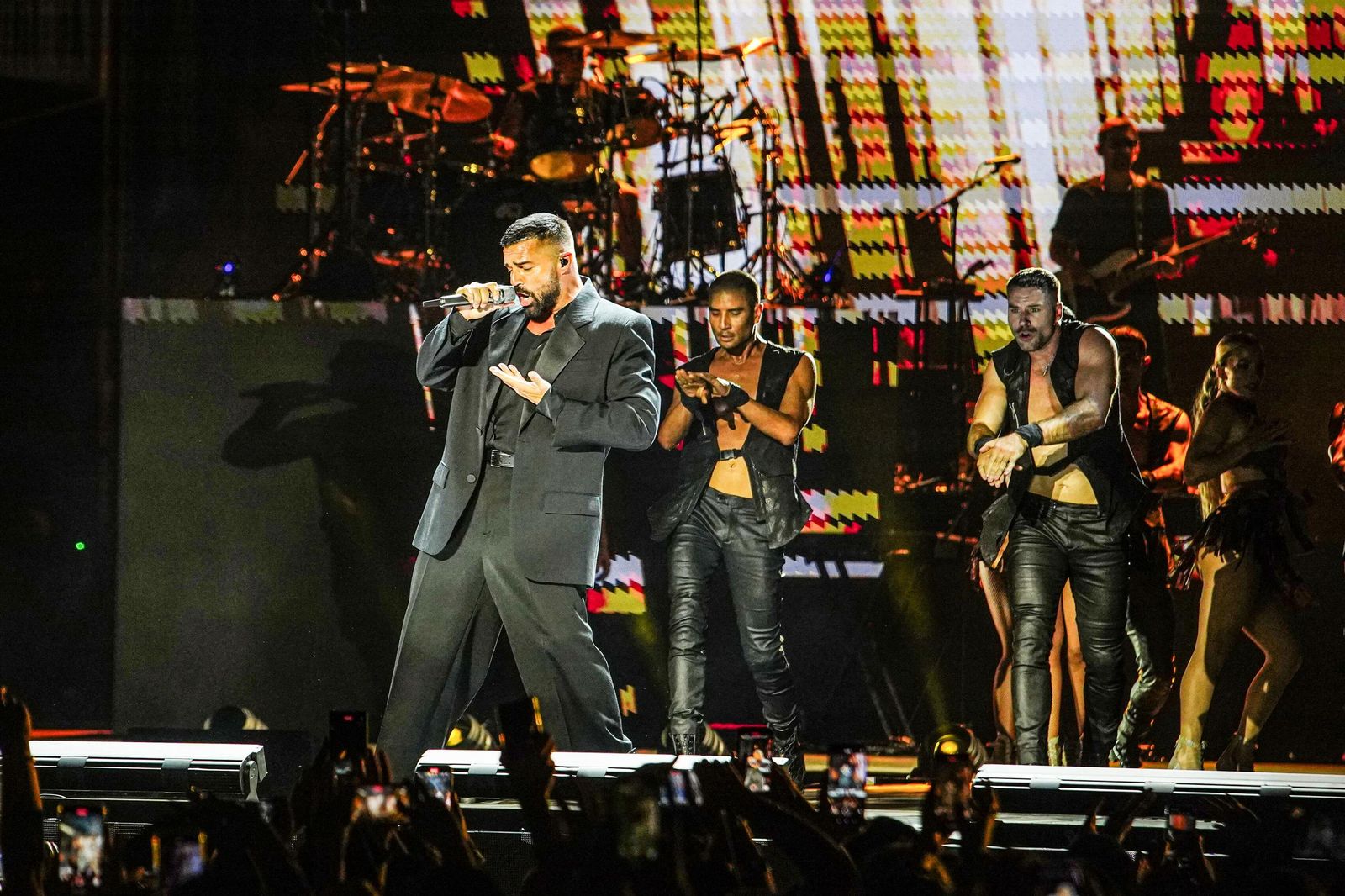 Ricky Martin hace vibrar a su público en la Plaza de Toros