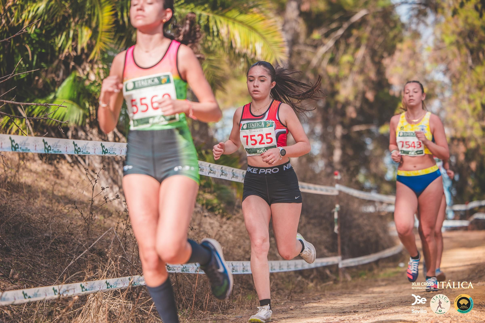 Búscate en las fotos del Cross de Itálica 2025 | 5