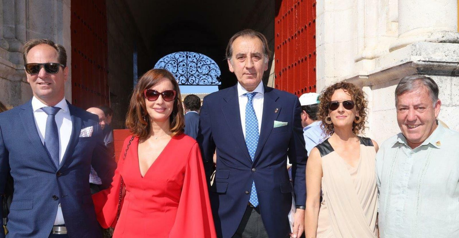 Francisco Carreño, Pamen Almagro, Manuel Rojas, Mariagus Almagro y José Ignacio Bidón, Cónsul de Filipinas