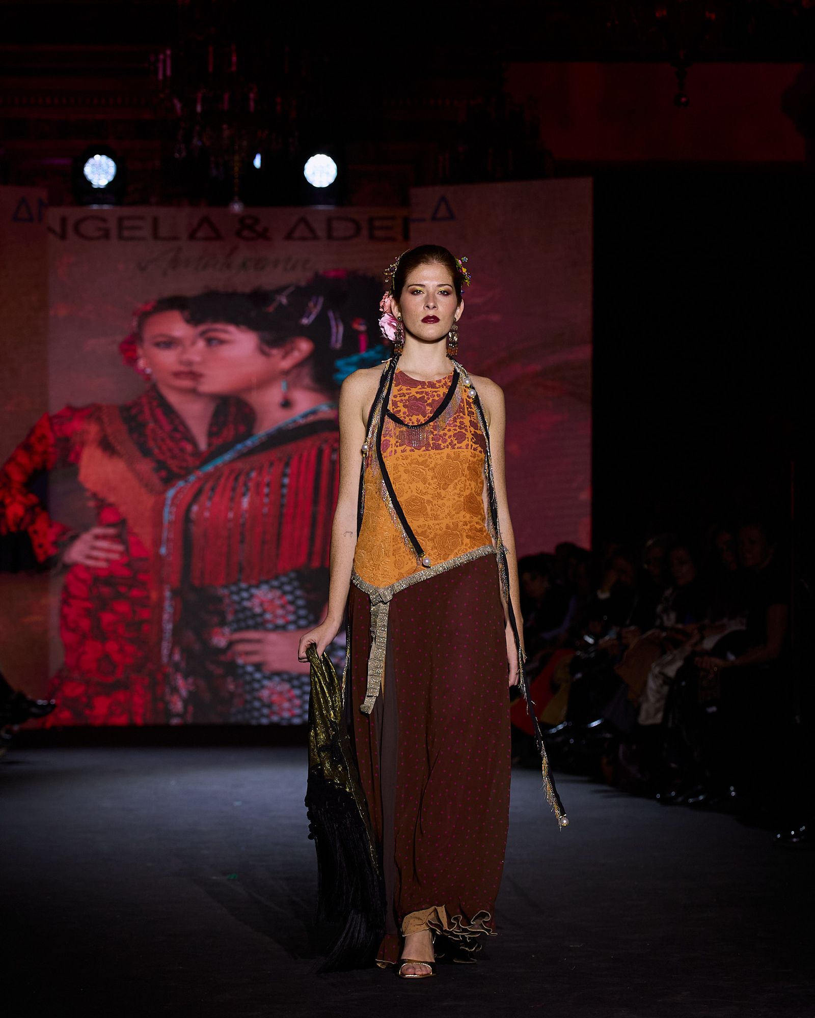 El desfile de Ángela & Adela en We Love Flamenco 2026, todas las fotos