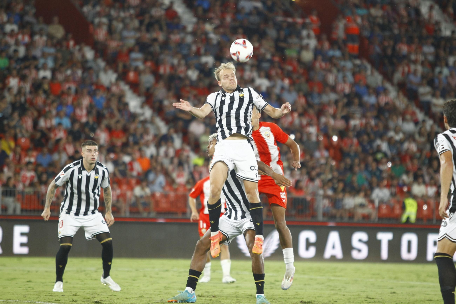 El partido U.D. Almería-C.D. Castellón en imágenes