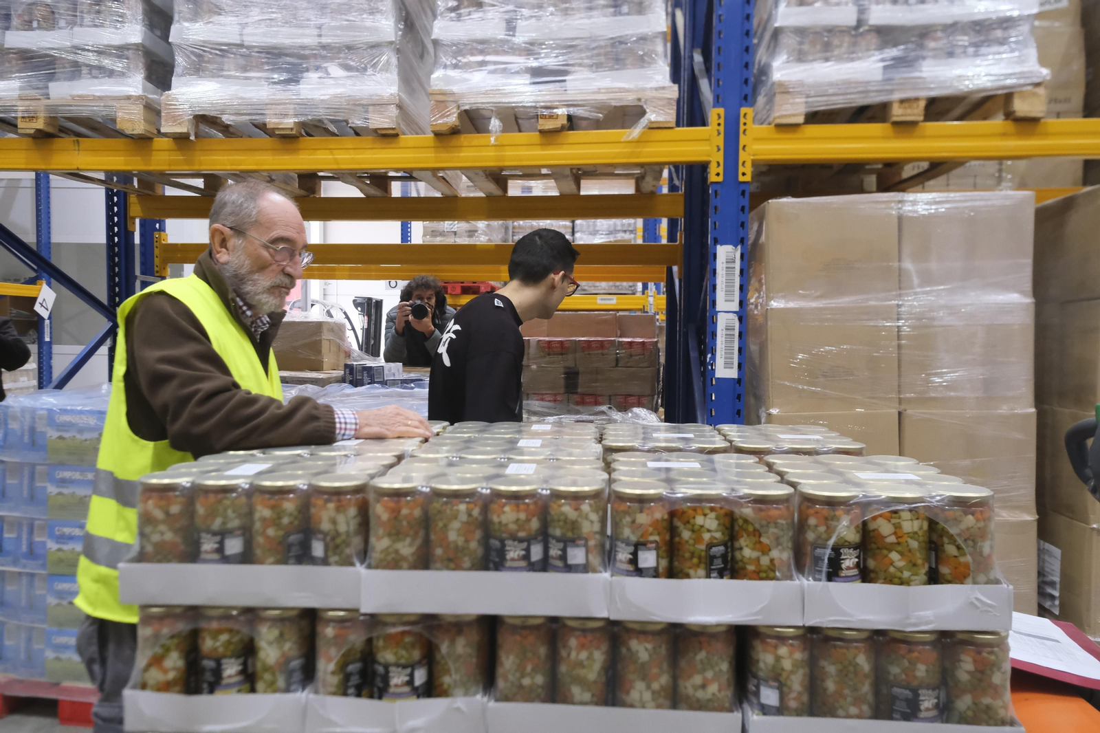 El inicio de la Gran Recogida 2022 del Banco de Alimentos de Córdoba, en imágenes