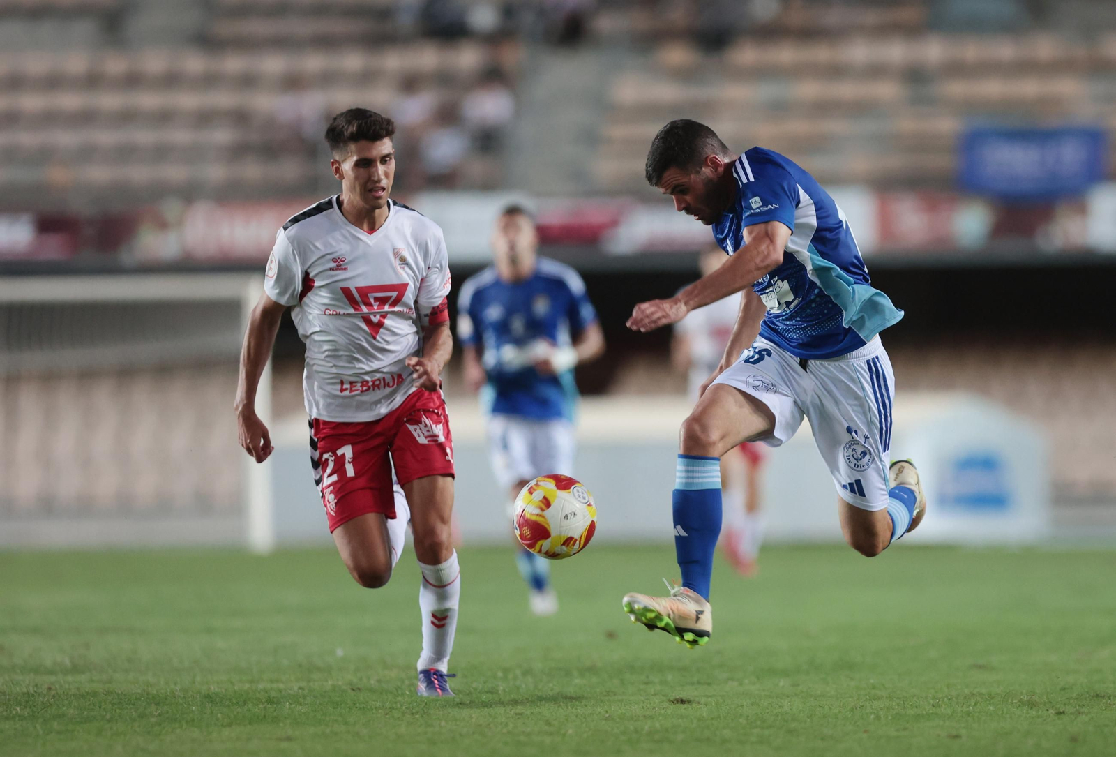 Imágenes del partido entre el Xerez CD contra el Antoniano en Chapín