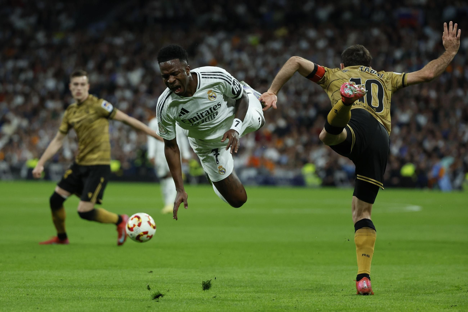 Las fotos del Real Madrid - Real Sociedad camino del Estadio de la Cartuja