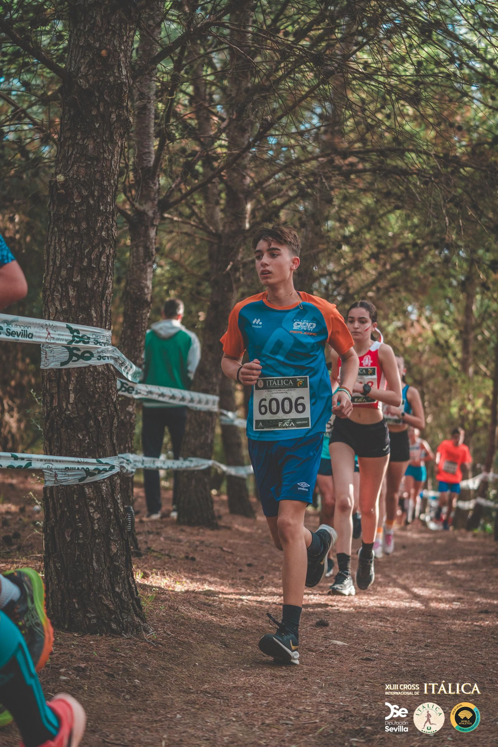 Búscate en las fotos del Cross de Itálica 2025 | 6