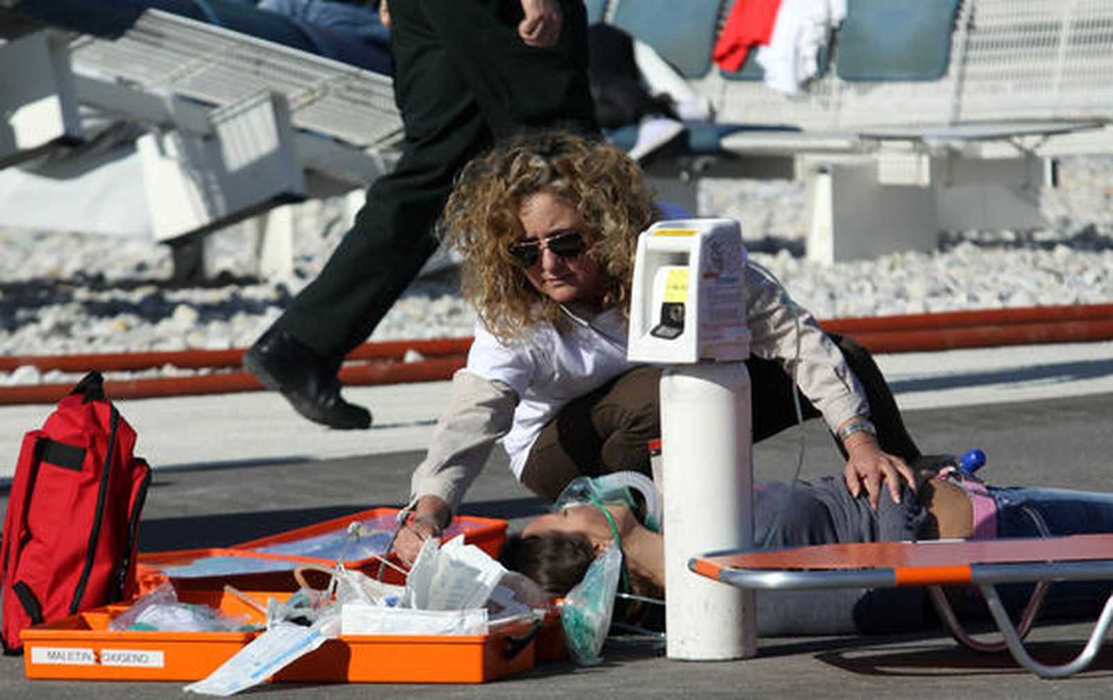 Simulacro de accidente en el aeropuerto de Málaga en el que participaron unas 200 personas 

Foto: Migue Fernández
