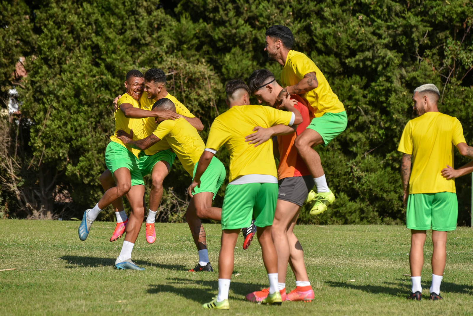 Primer entrenamiento de pretemporada de la UD Los Barrios