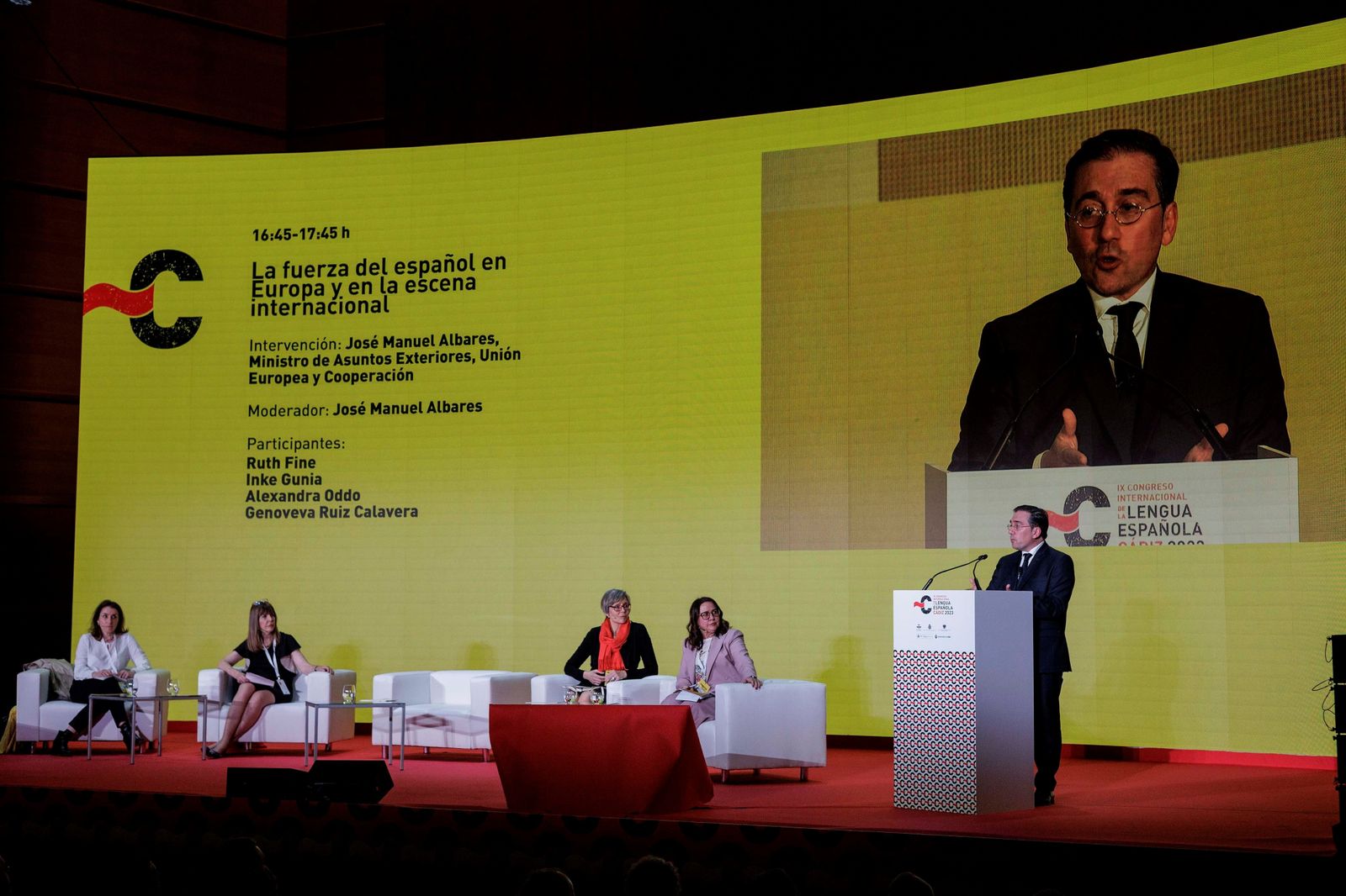 José Manuel Albares en la primera sesión plenaria sobre la fuerza del español en la escena internacional