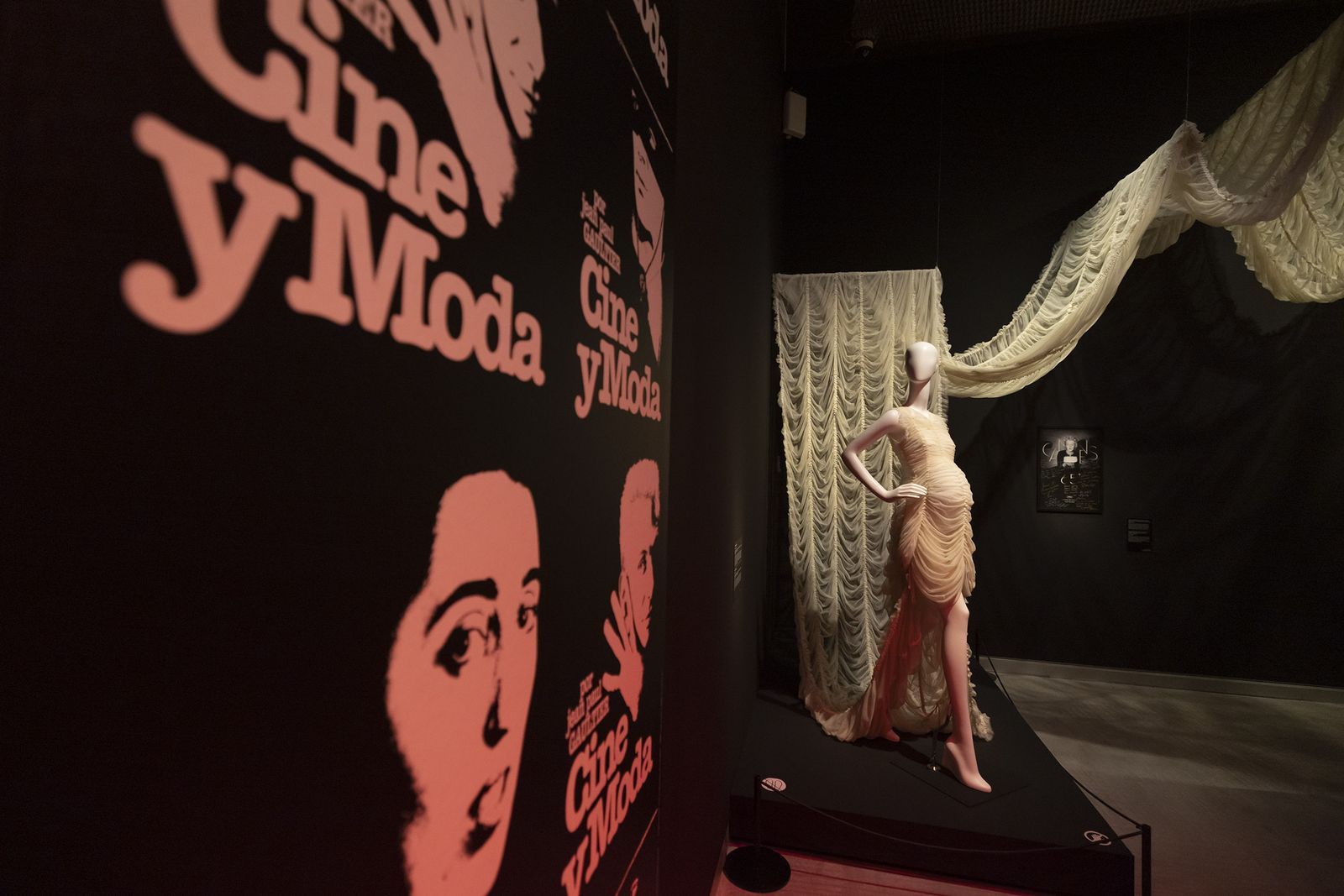 Cine y moda. Por Paul Gaultier, todas las imágenes