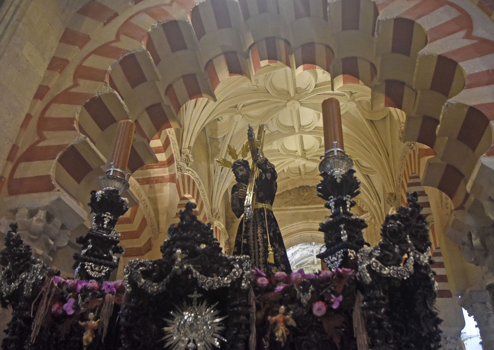 Jesús Nazareno, en el interior de la Mezquita-Catedral.