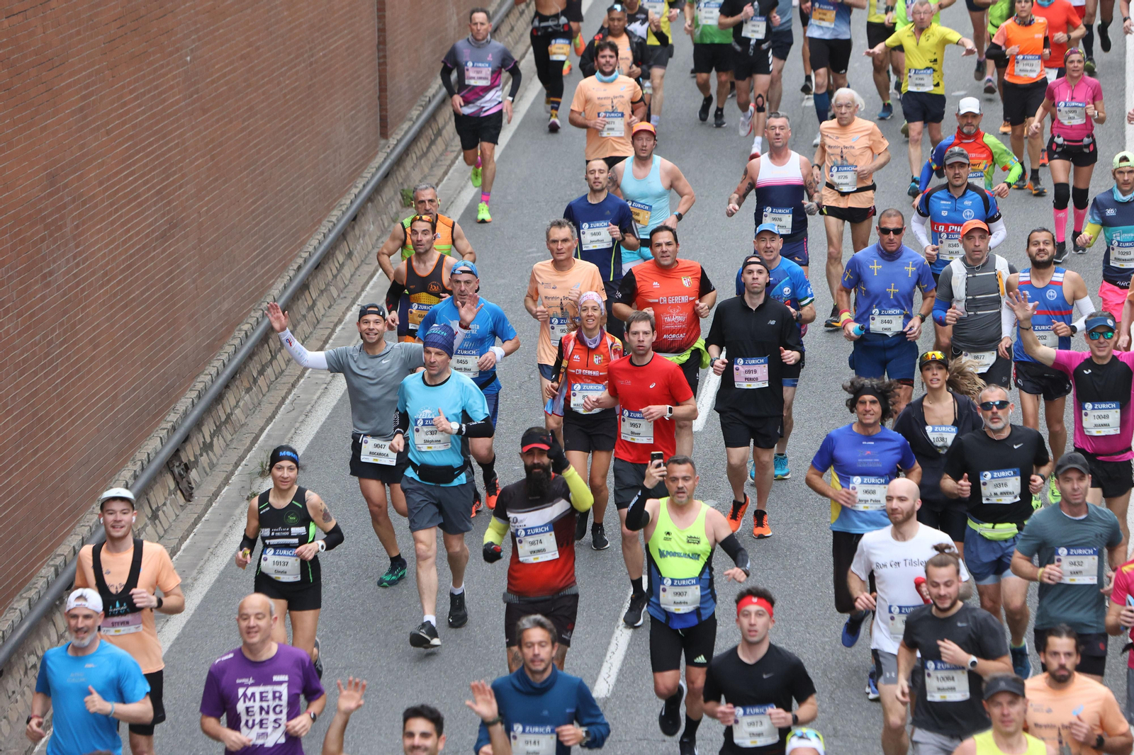 Búscate en la maratón de Sevilla 09