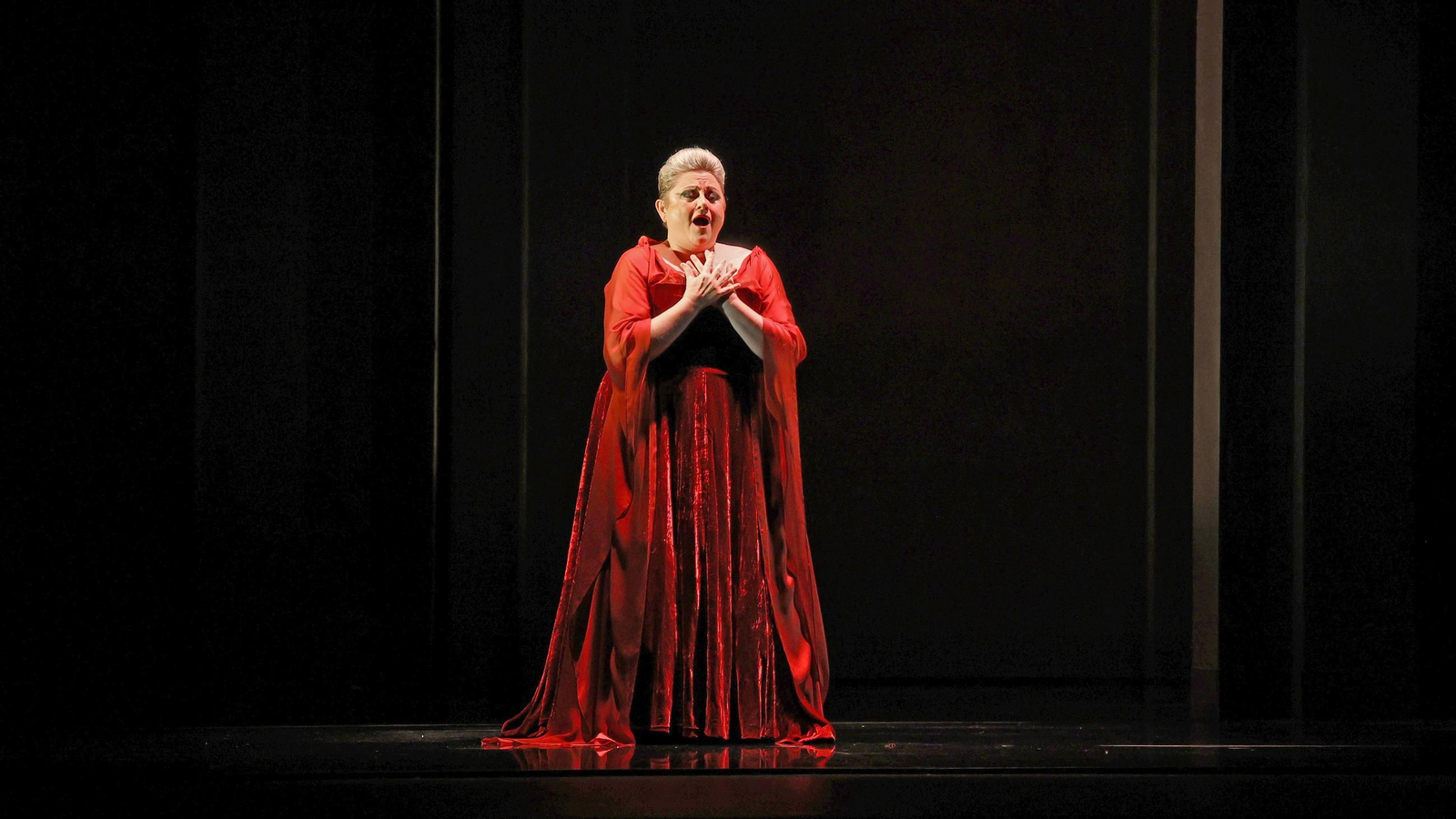 Imágenes de la ópera Macbeth en el Teatro Villamarta de Jerez