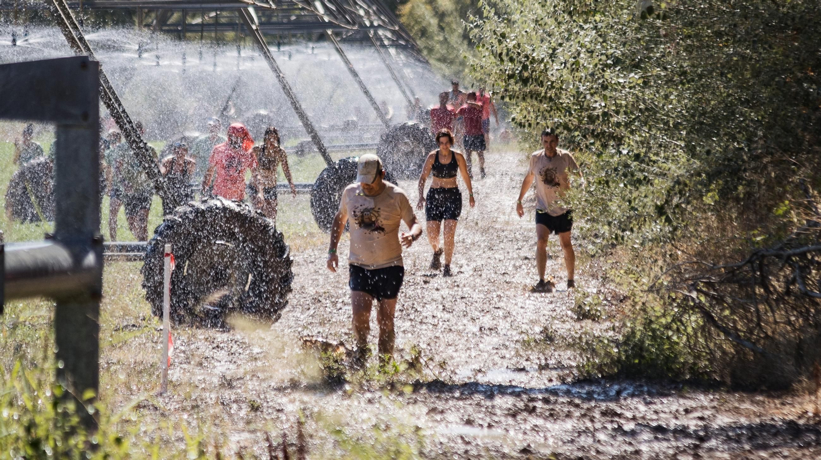 Búscate en la Carrera del Barro de La Barca de la Florida 2024