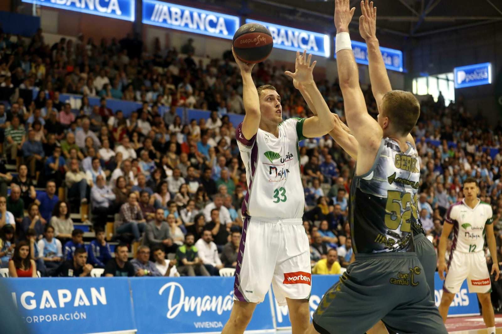 El Breogán - Unicaja Baloncesto, en fotos