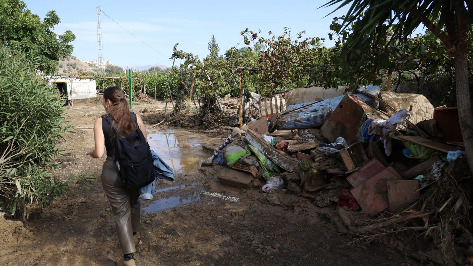 Álora se recupera de las inundaciones por la DANA, en imágenes