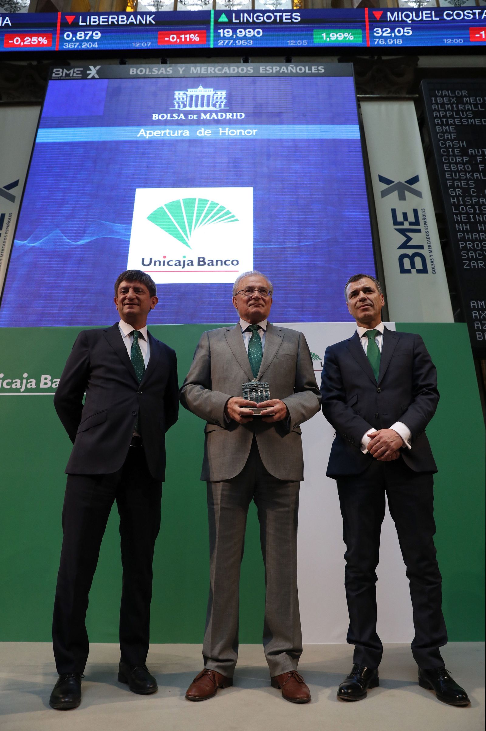 La salida a Bolsa de Unicaja Banco en imágenes