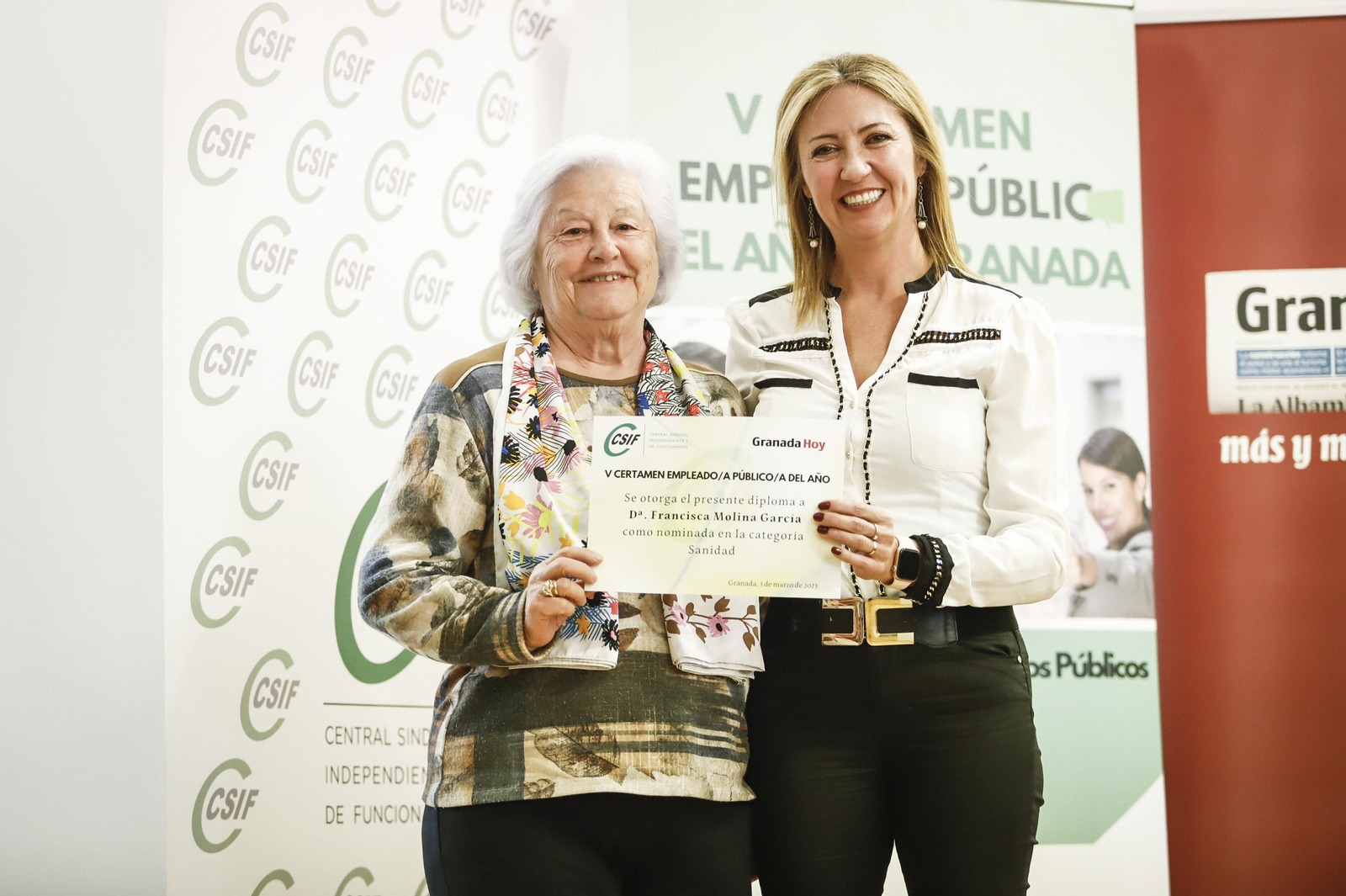 Las imágenes de la entrega de diplomas a los 23 finalistas del V Certamen del Empleado Público del año