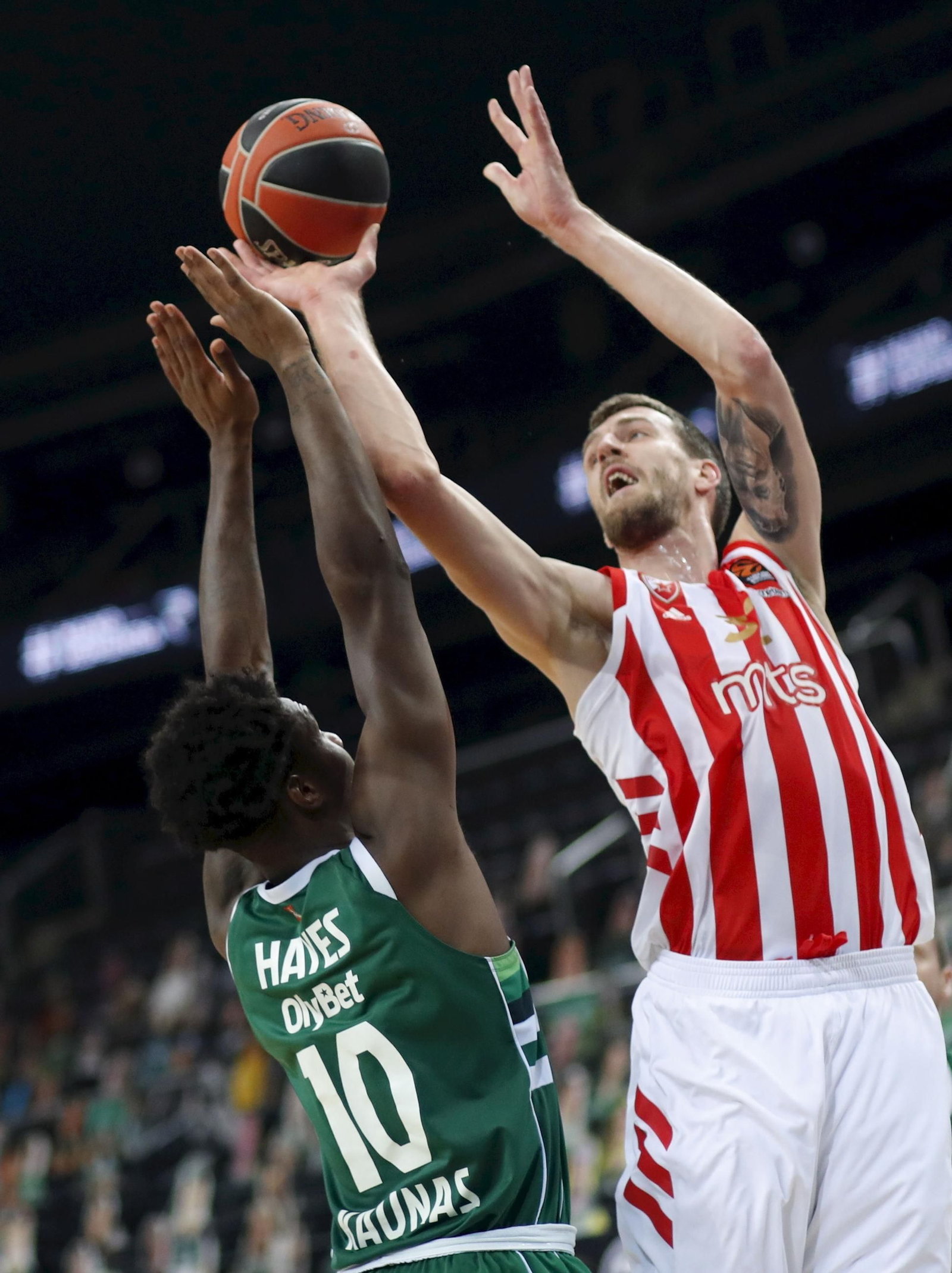 La carrera de Ognjen Kuzmic, en fotos