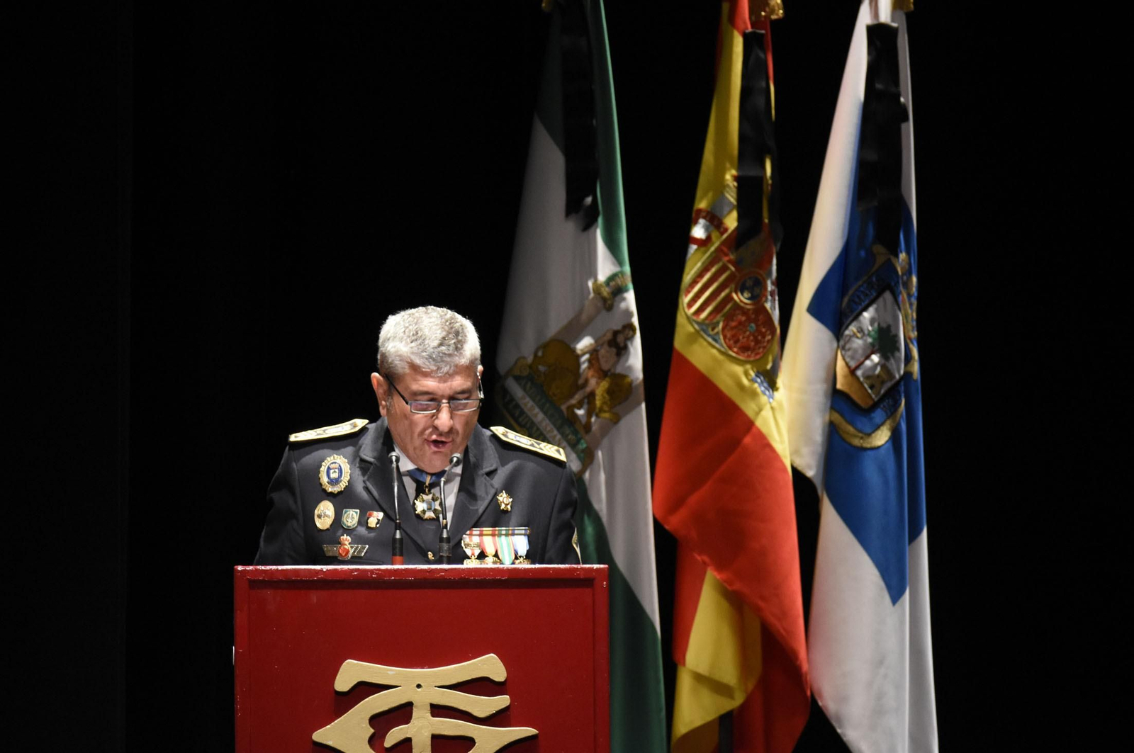 Imágenes del acto del Día de la Policía Local de Huelva