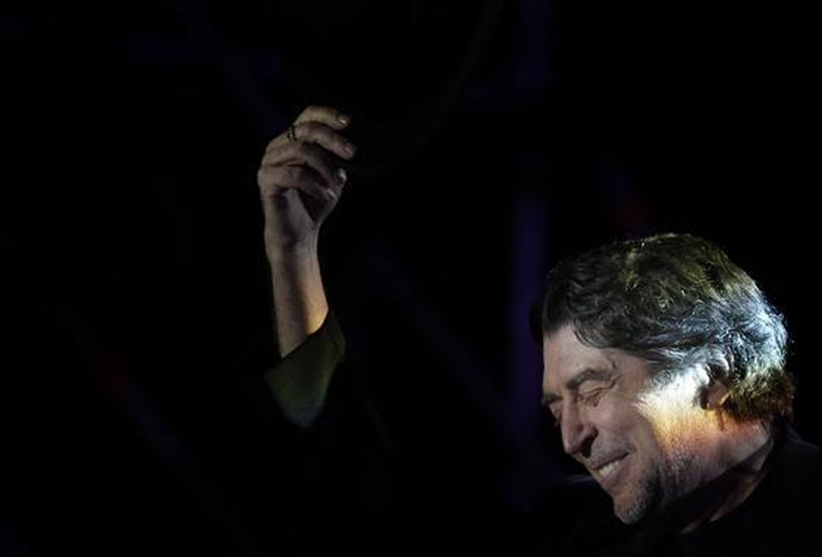 Joaquín Sabina presenta su disco 'Vinagre y rosas' en el auditorio Rocío Jurado. / Antonio Pizarro