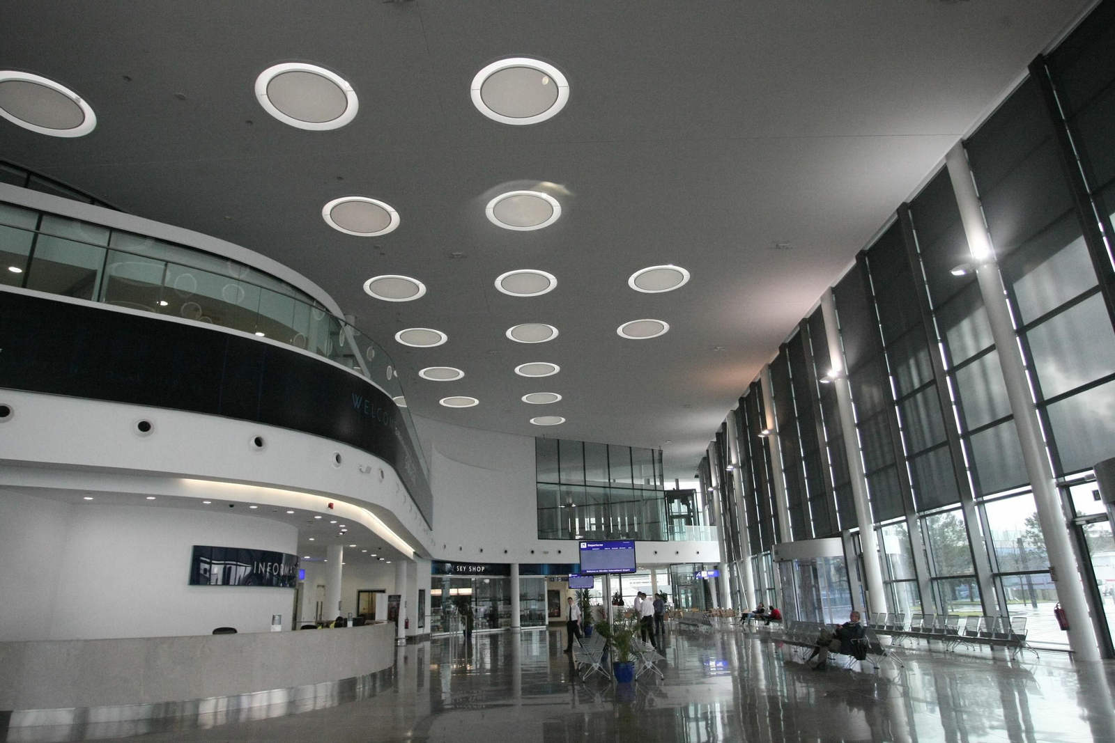 Vestíbulo del aeropuerto de Gibraltar.