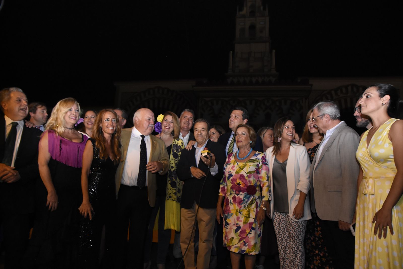 El encendido de la portada de la Feria de Córdoba, en fotografías