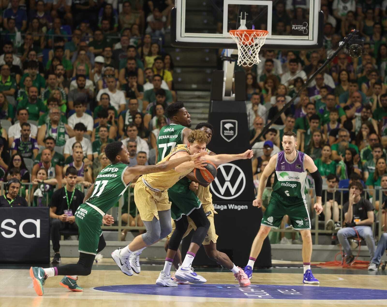 El Unicaja-Barcelona, en fotos
