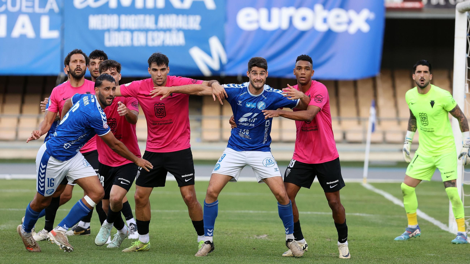 Imágenes del Xerez DFC contra San Fernando CD en Chapín