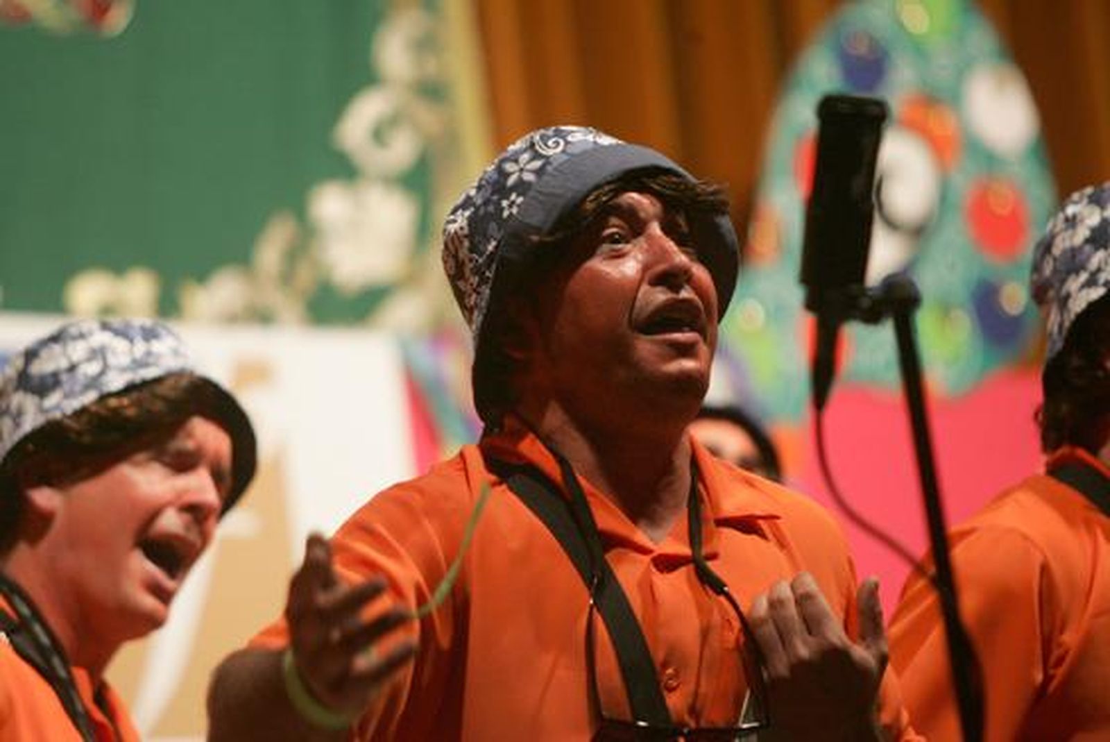 Chirigota algeciras 'Vaya viaje me han dao'

Foto: José María Quiñones