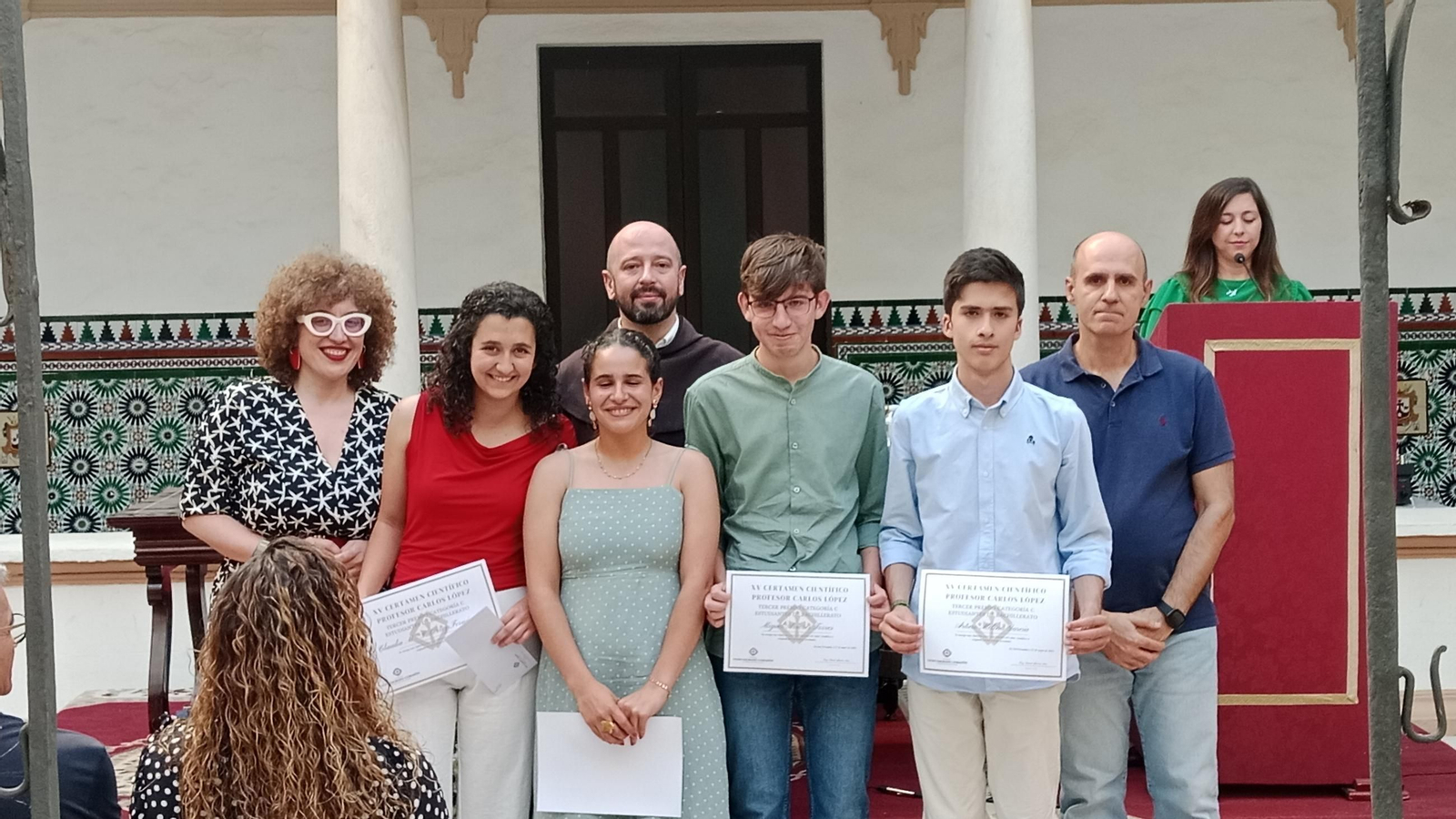 Entrega de premios del certamen escolar de ciencias Carlos López en San Fernando