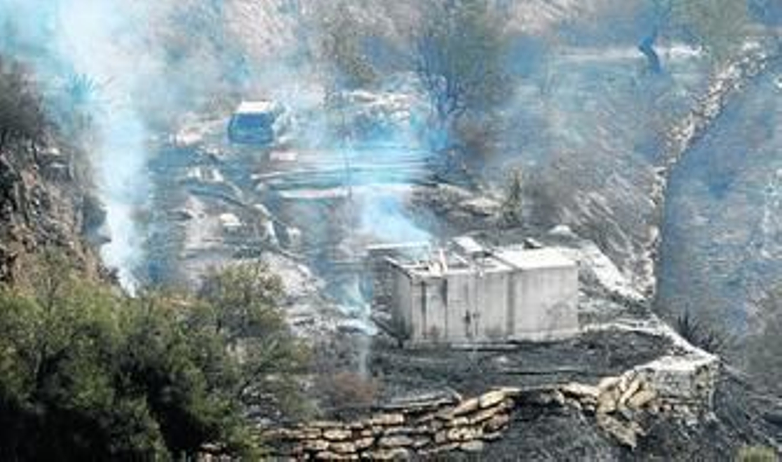 Casa quemada en el incendio que se vivió a finales de agosto y principios de septiembre en la Costa.