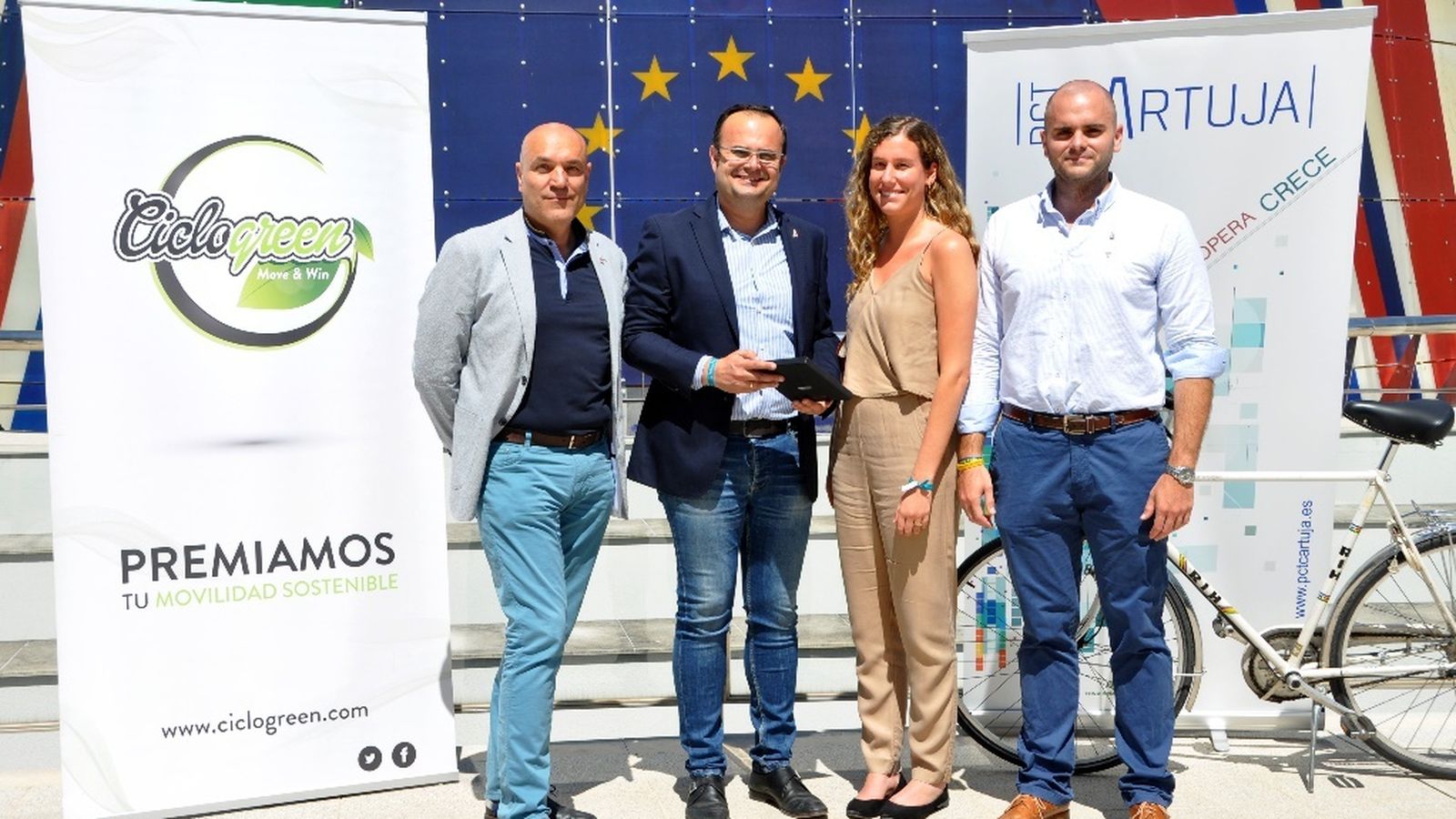 De izqda. a dcha.: Martín Blanco, Manuel Izquierdo, Elena Cramazou y José María Muro.