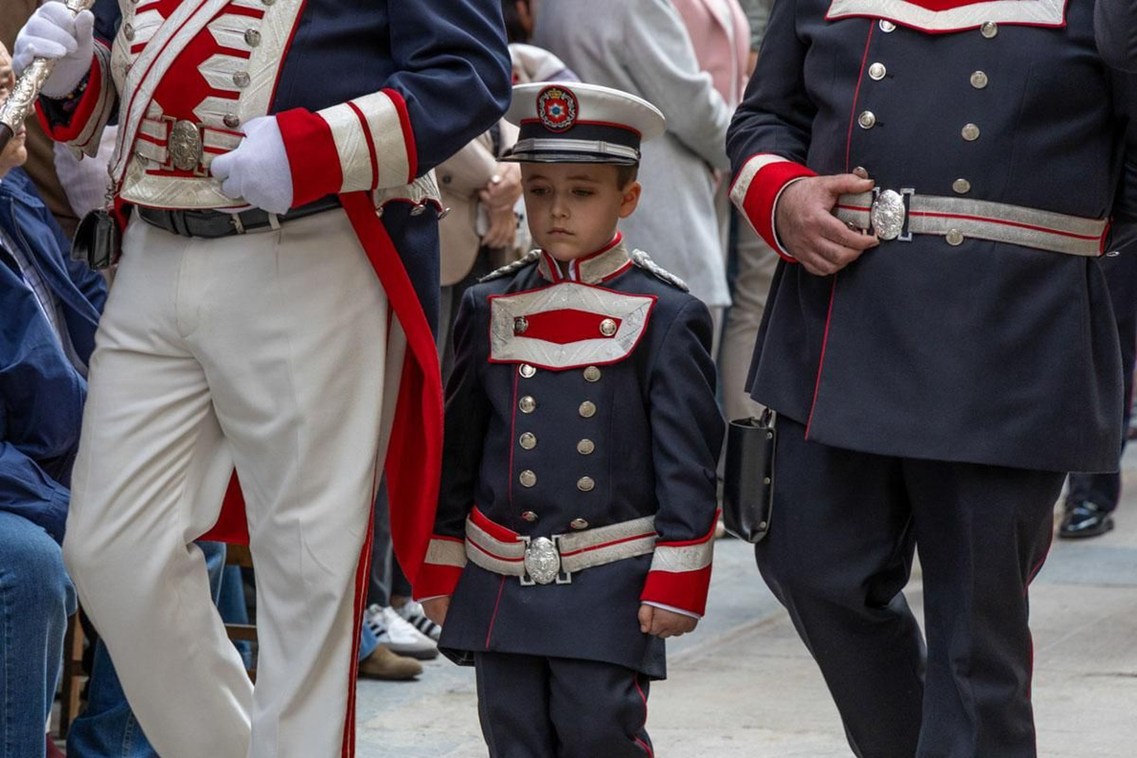 Los jiennenses arropan a las tres cofradías de la tarde en un Domingo de Ramos más caluroso de lo esperado (I)