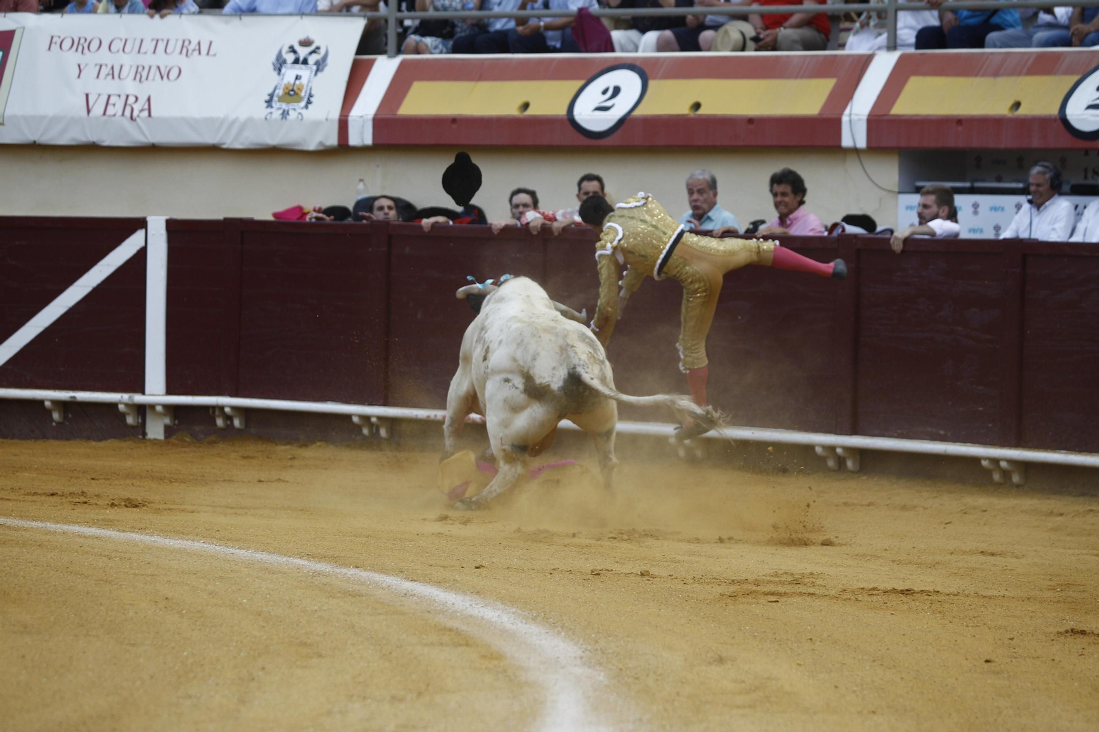 Corrida de toros en Vera, en imágenes